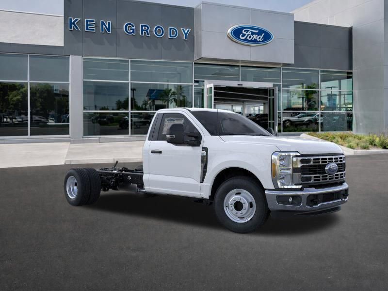New 2026 Ford F350 XL w/ XL Chrome Package image 1