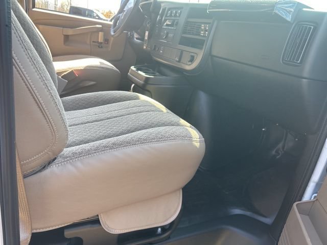 New 2026 Chevrolet Express 2500 RWD image 14