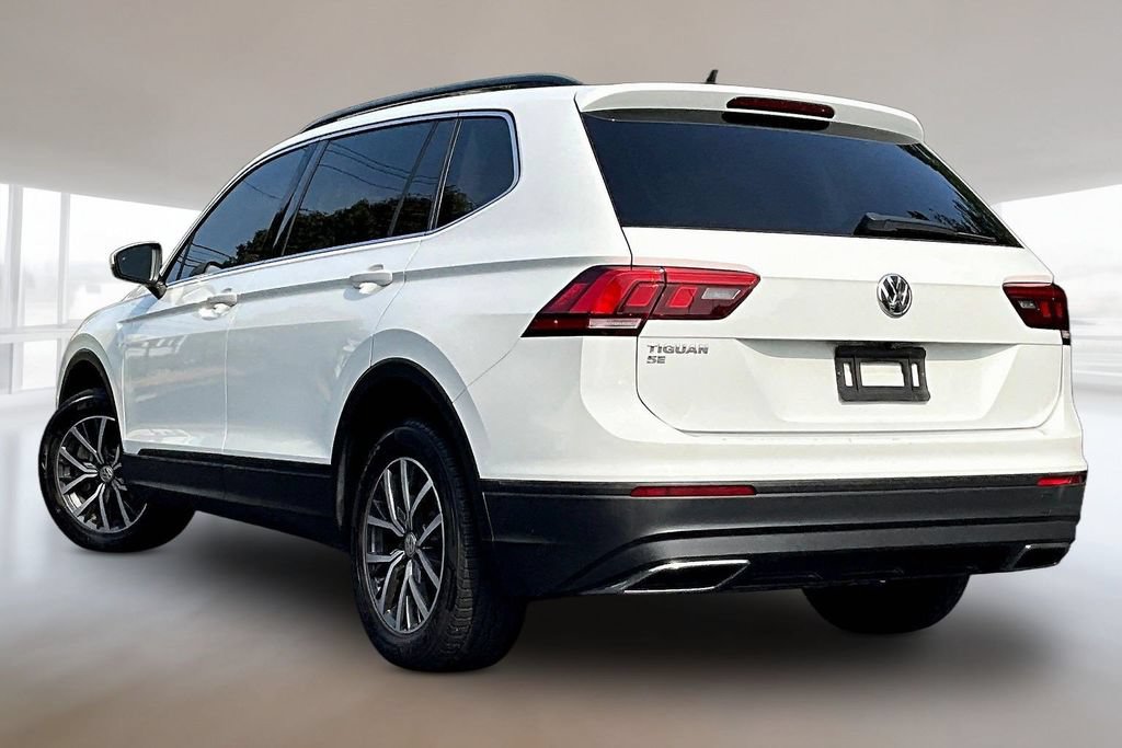 Used 2019 Volkswagen Tiguan SE w/ Panoramic Sunroof Package FWD image 4