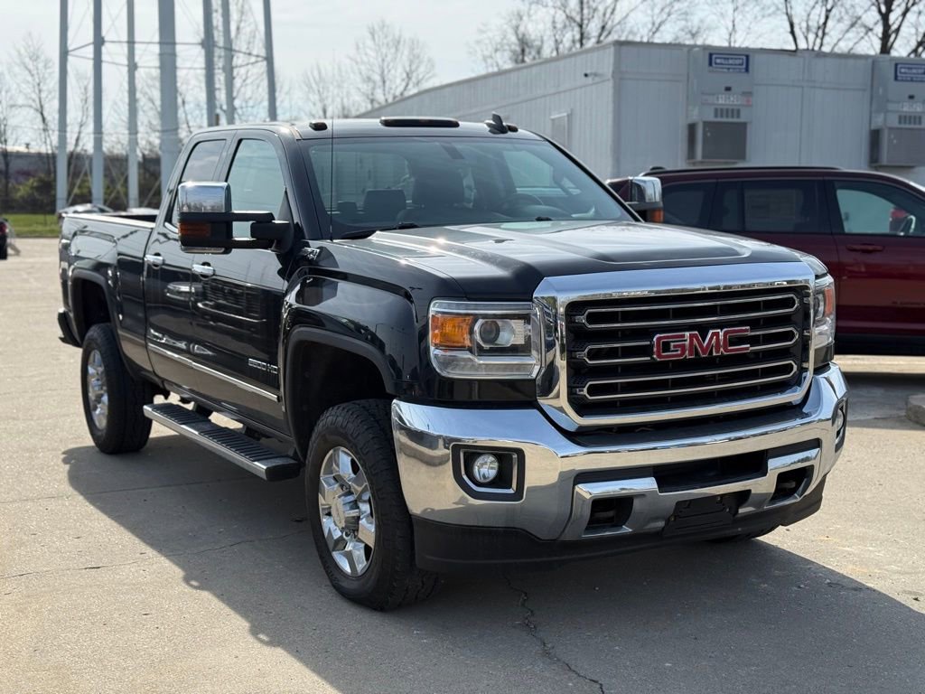 Used 2017 GMC Sierra 2500 SLT w/ Snow Plow Prep Package image 4