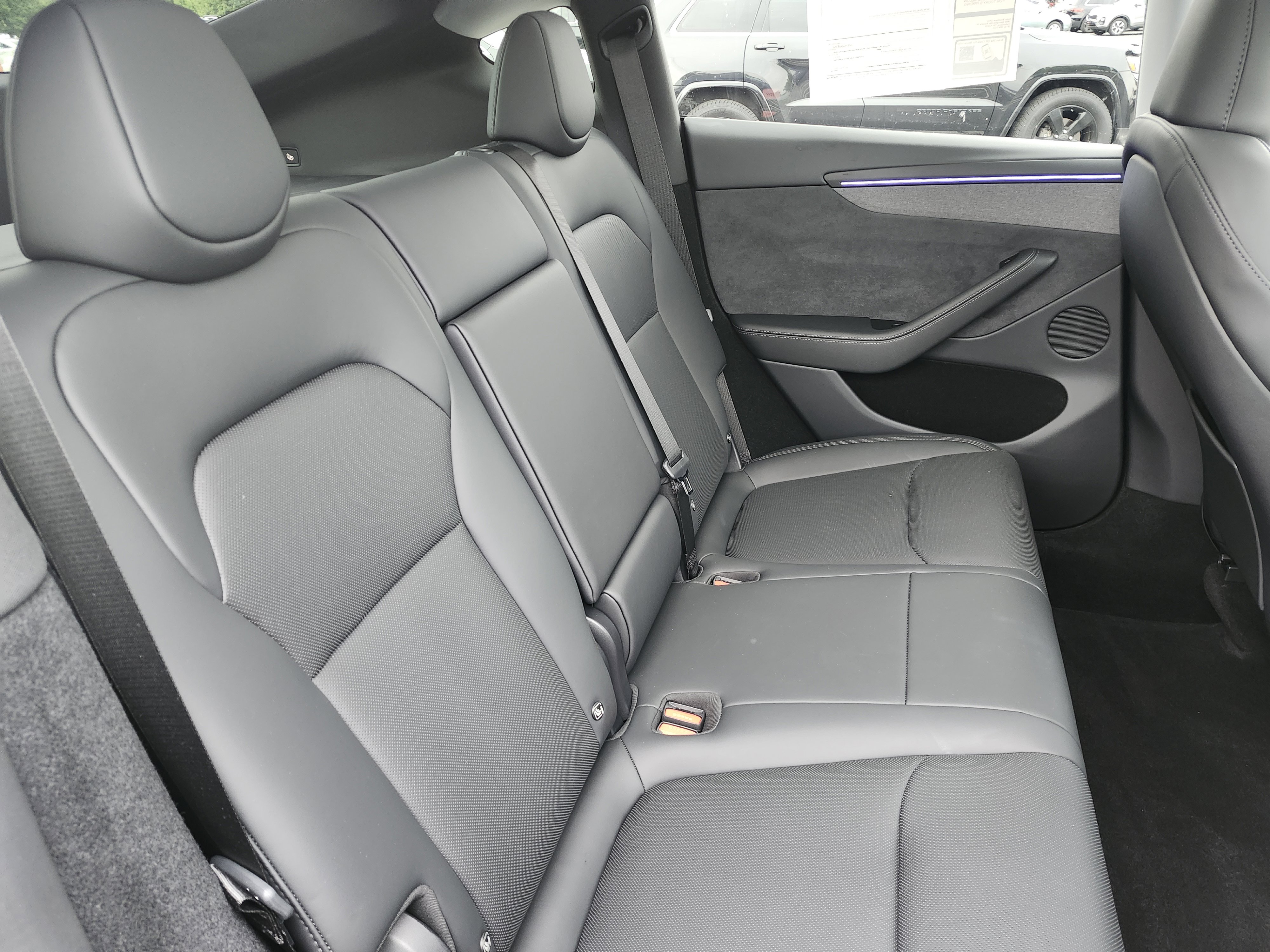 Used 2026 Tesla Model Y 2WD image 19