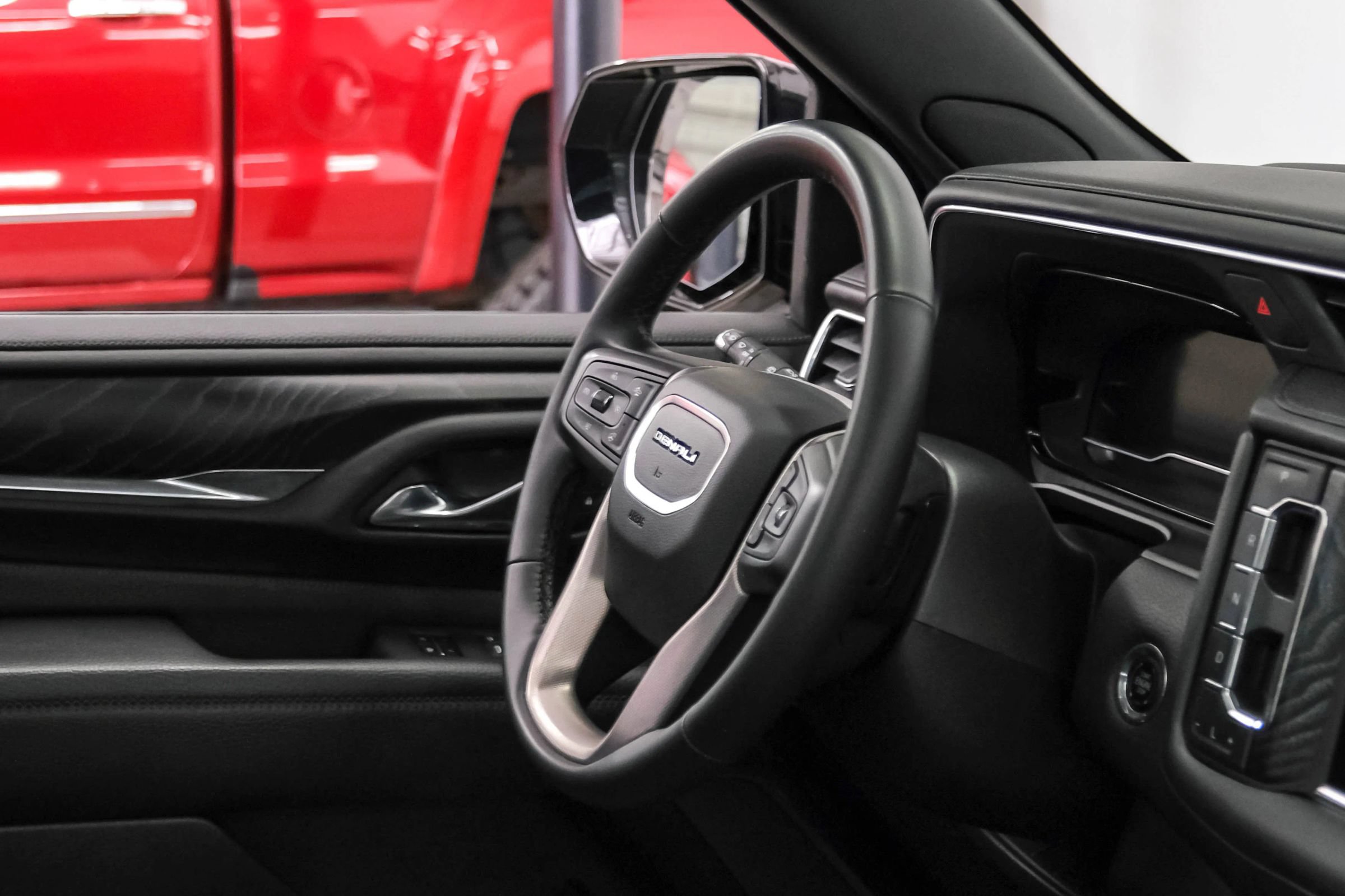 Used 2023 GMC Yukon Denali w/ LPO, Floor Liner Package RWD image 14