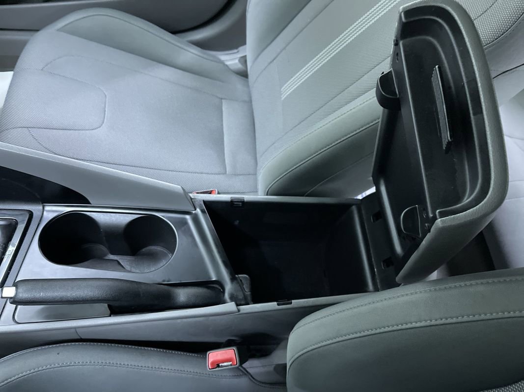 Used 2021 Hyundai Elantra SE image 24