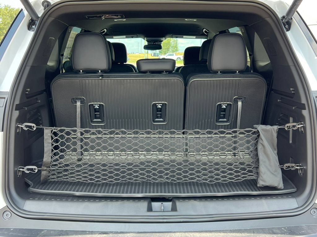 New 2027 Buick Enclave Preferred w/ LPO, Floor Liner Package AWD/4WD image 34
