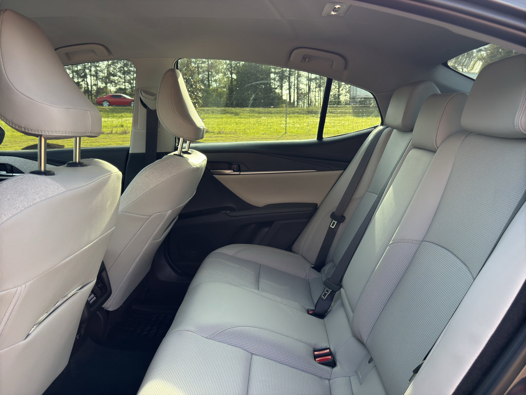Used 2026 Toyota Camry XLE image 10