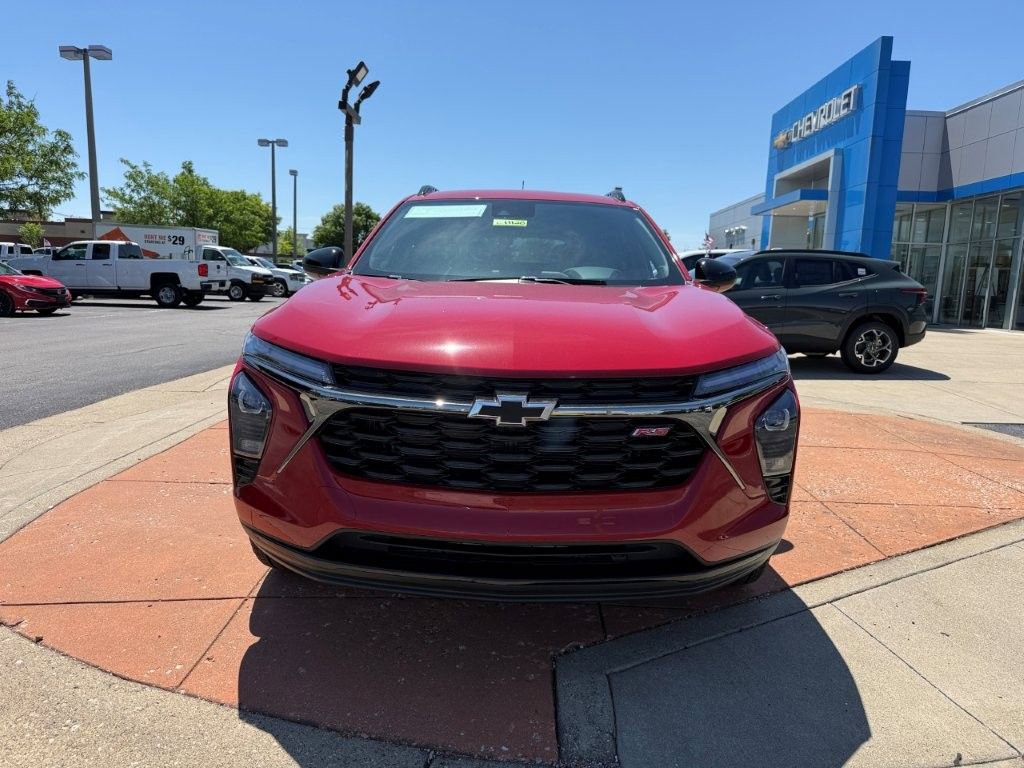 New 2026 Chevrolet Trax RS w/ Driver Confidence Package FWD image 2