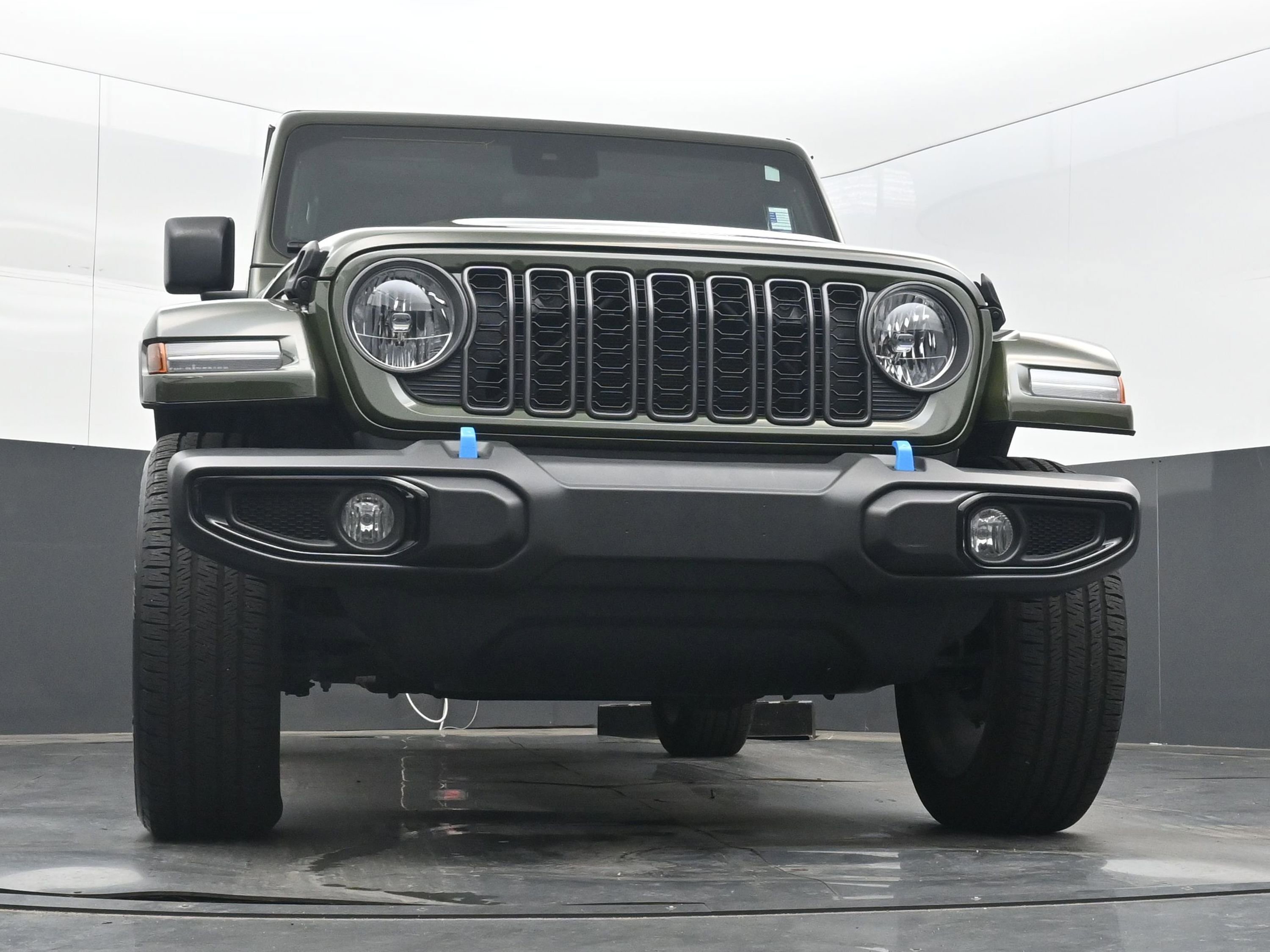 Used 2024 Jeep Wrangler Sport S image 24