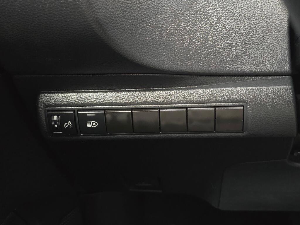 Used 2024 Toyota Corolla LE FWD image 24