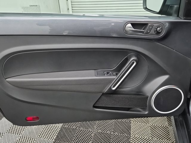 Used 2019 Volkswagen Beetle 2.0T S image 11