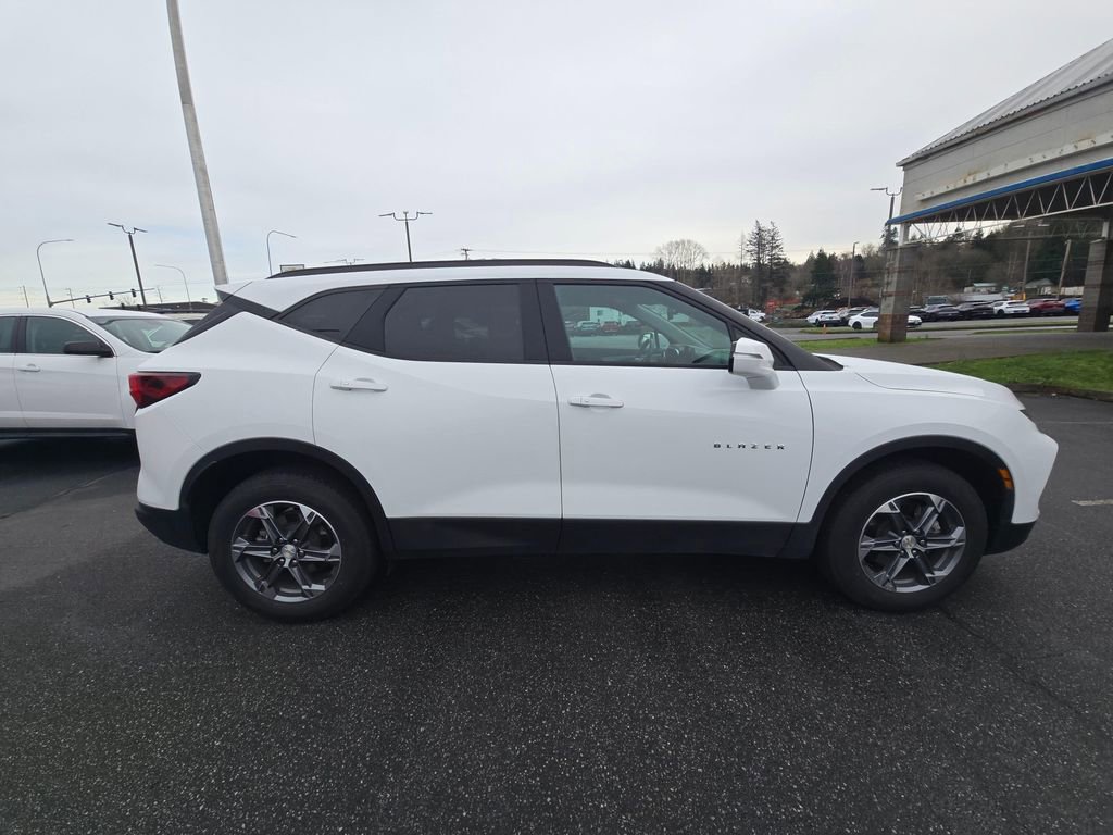 Certified 2024 Chevrolet Blazer LT image 2