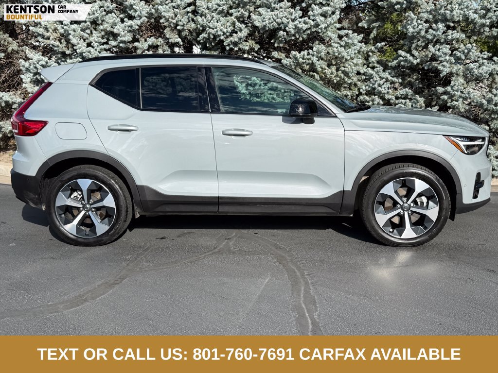 Used 2026 Volvo XC40 B5 Plus AWD/4WD image 10