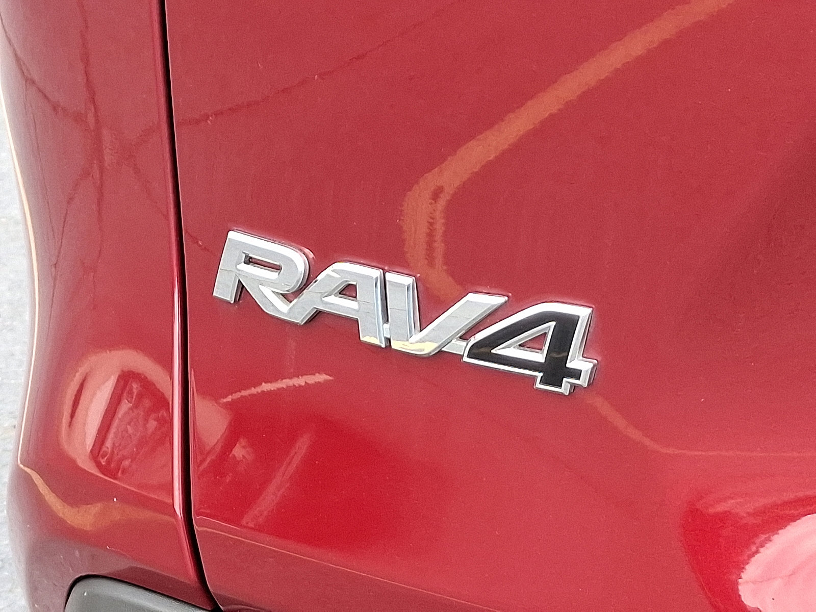 Used 2019 Toyota RAV4 XLE image 31