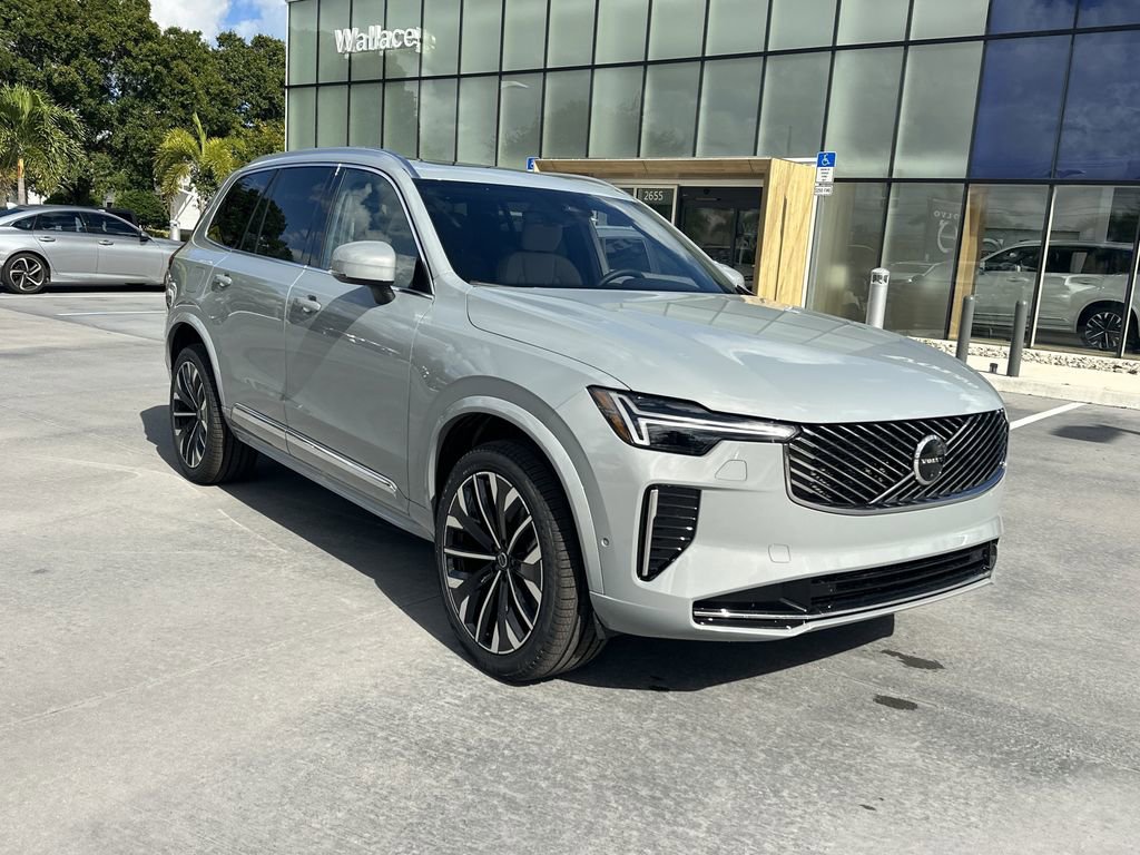 New 2026 Volvo XC90 B6 Plus w/ Protection Package Premier image 4