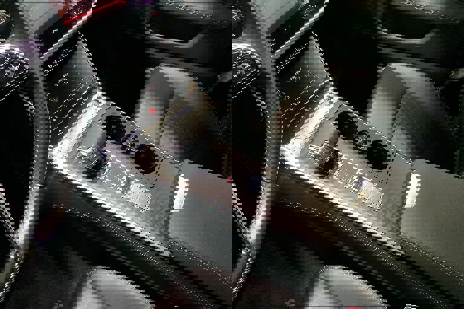 Used 2020 Audi A6 Premium Plus w/ Driver Assistance Package image 17