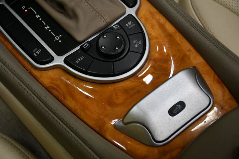 Used 2008 Mercedes-Benz SL 550 w/ P1 Pkg image 42