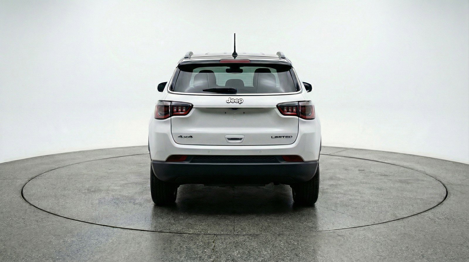 Used 2025 Jeep Compass Limited image 7