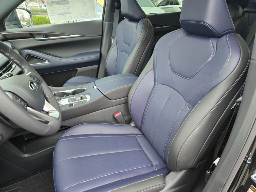 New 2026 INFINITI QX60 Sport image 22