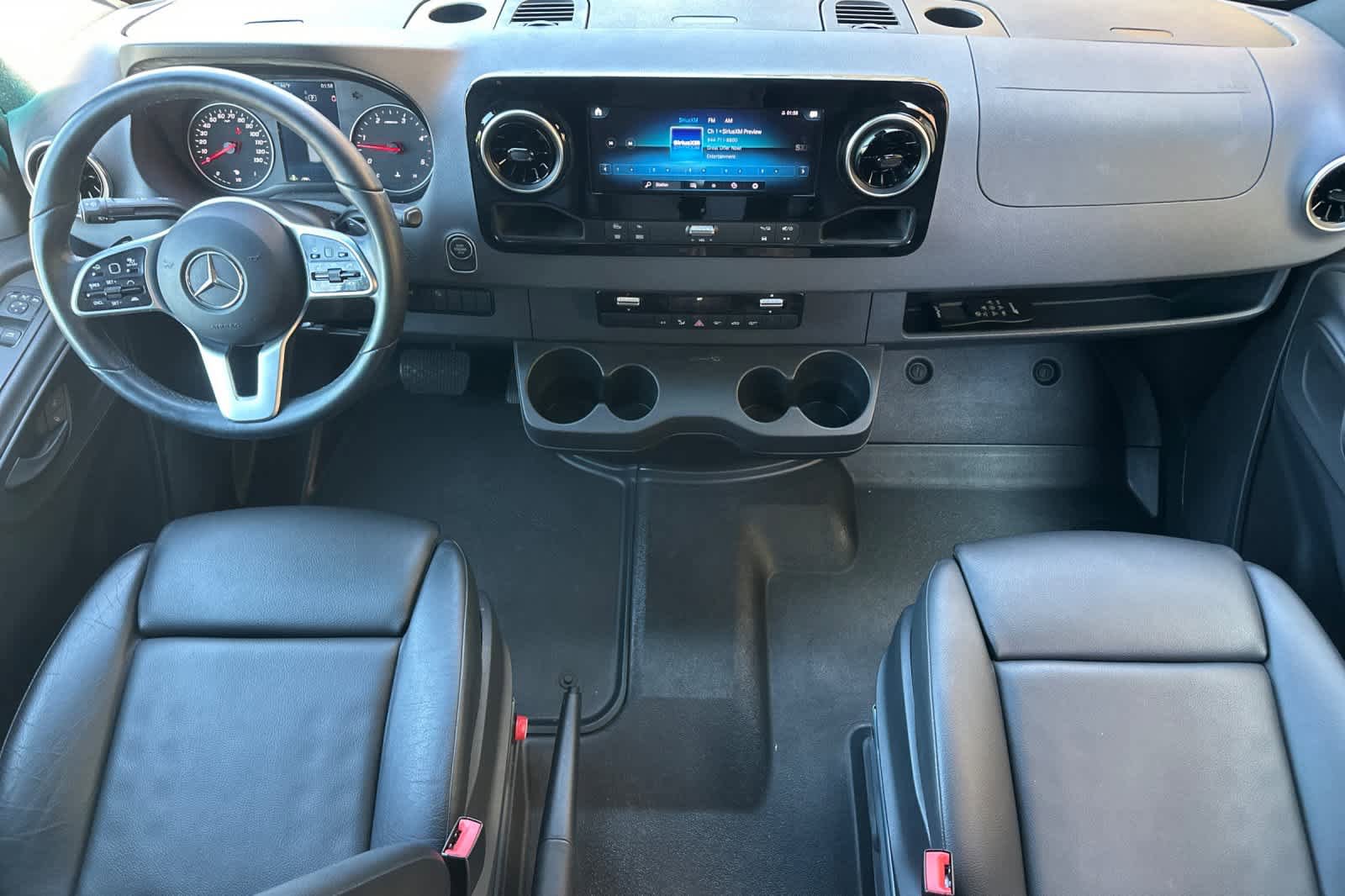 Used 2022 Mercedes-Benz Sprinter 2500 image 10