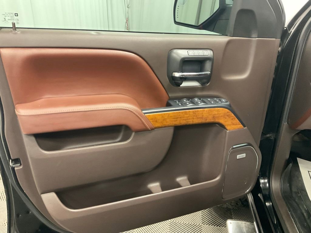 Used 2017 Chevrolet Silverado 1500 High Country AWD/4WD image 15