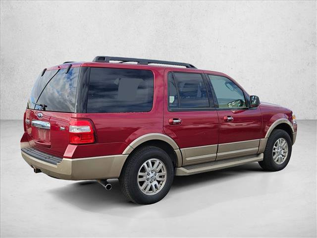 Used 2014 Ford Expedition XLT w/ Equipment Group 202A image 5