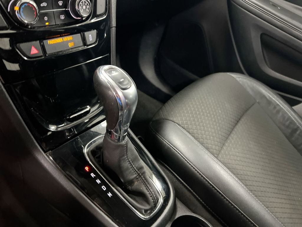 Used 2017 Buick Encore Preferred FWD image 17