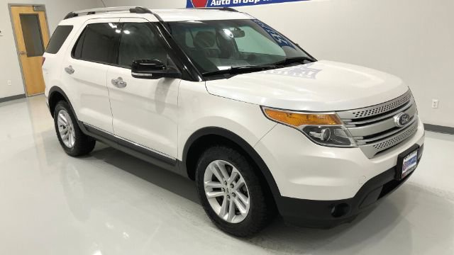 Used 2014 Ford Explorer XLT w/ Equipment Group 201A AWD/4WD image 5