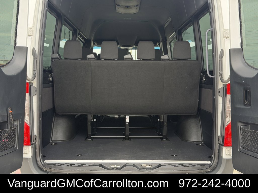 Used 2025 Mercedes-Benz Sprinter 2500 image 31