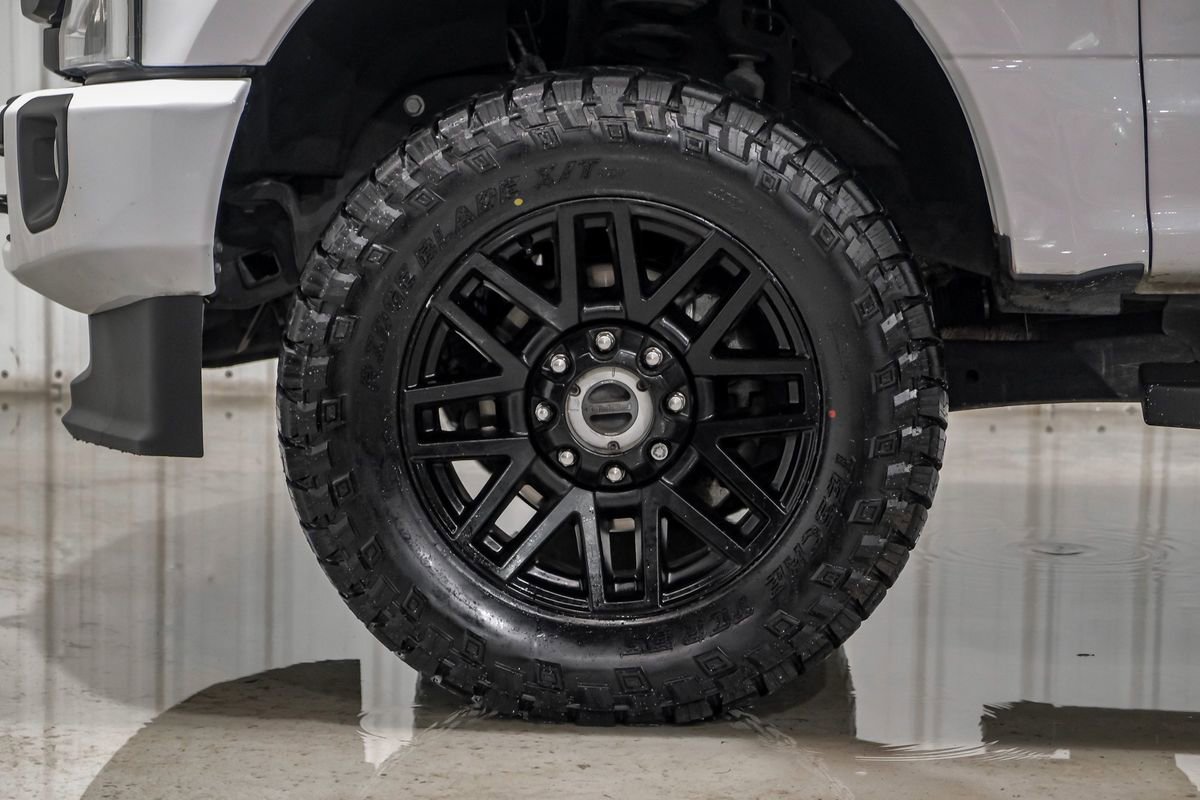 Used 2022 Ford F250 XLT w/ Black Appearance Package AWD/4WD image 60