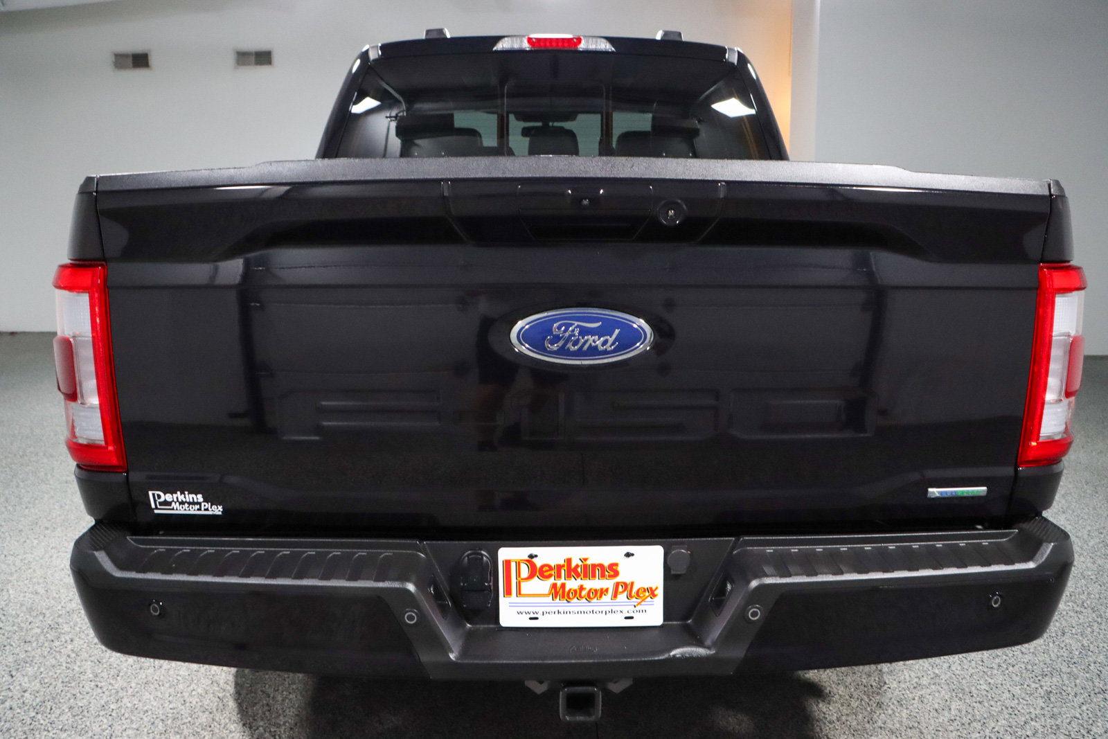 Used 2023 Ford F150 Lariat w/ Equipment Group 502A High image 9