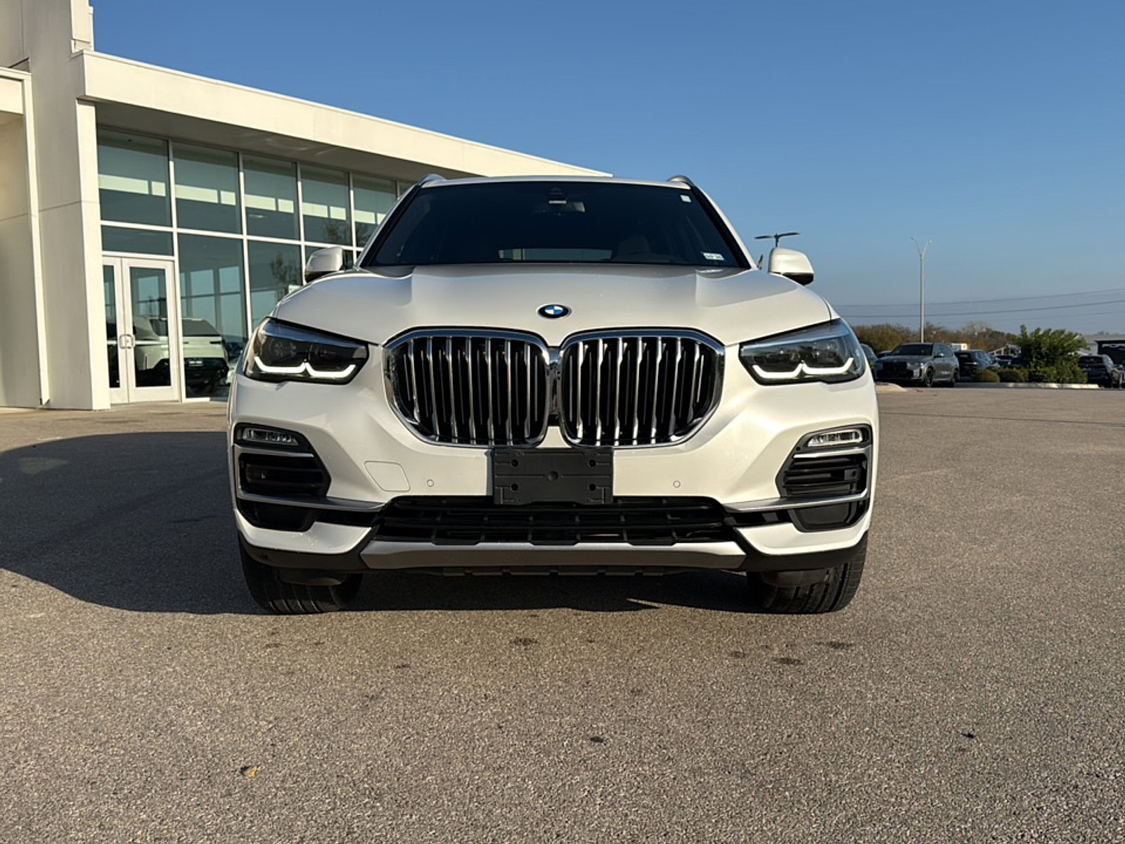 Used 2019 BMW X5 xDrive40i w/ Premium Package 2 image 2