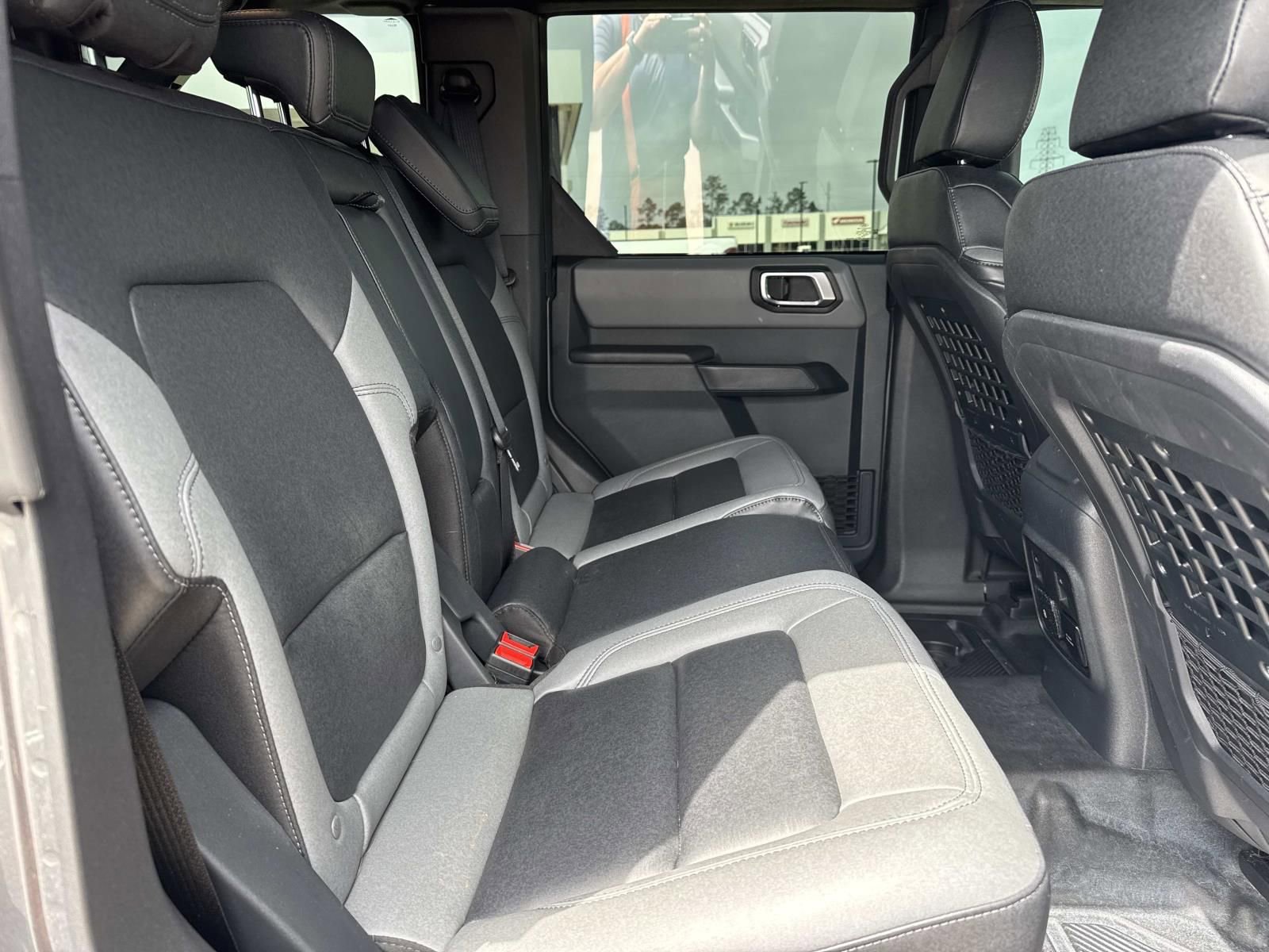 Used 2024 Ford Bronco Big Bend w/ Sasquatch Package image 9