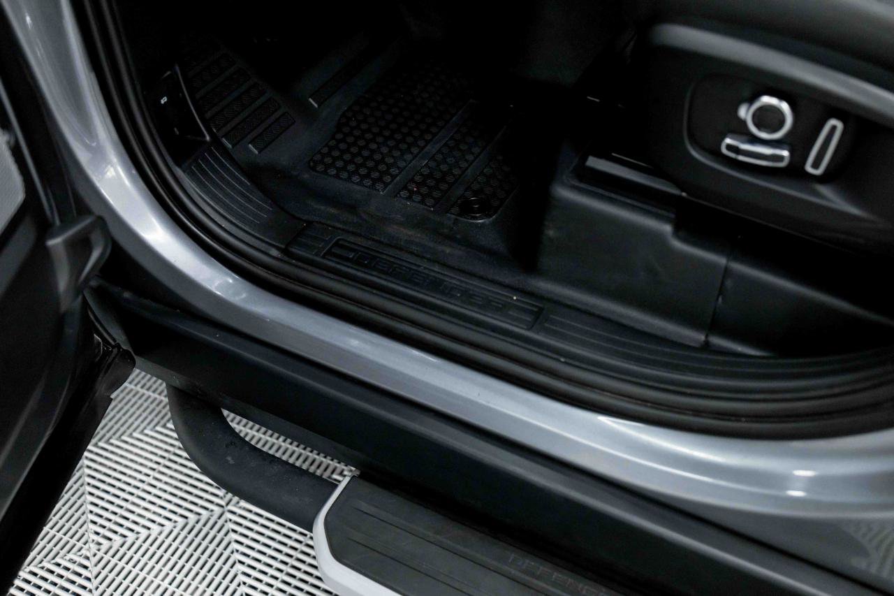 Used 2023 Land Rover Defender 130 SE image 41