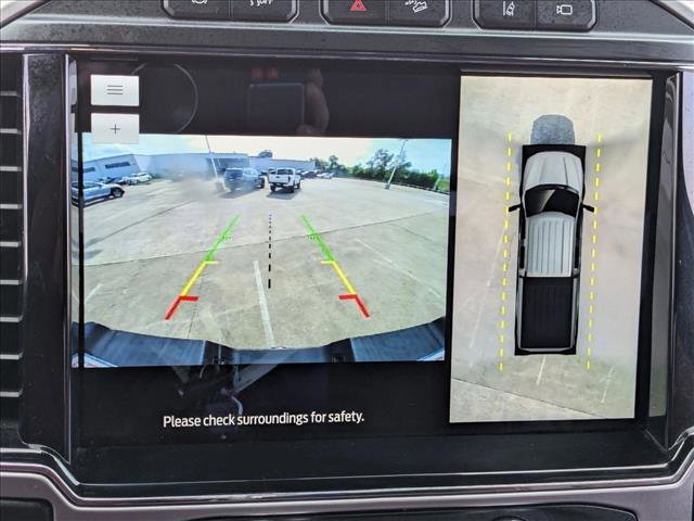 Used 2022 Ford F250 Platinum w/ FX4 Off-Road Package AWD/4WD image 12
