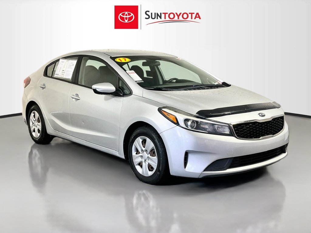 Used 2017 Kia Forte LX FWD image 1