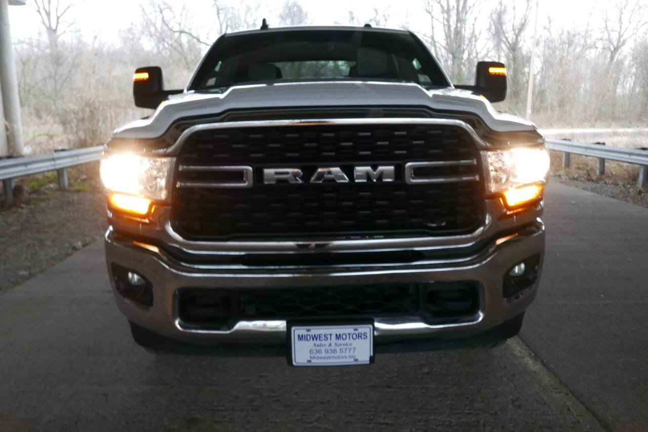 Used 2024 RAM 2500 Big Horn AWD/4WD image 25