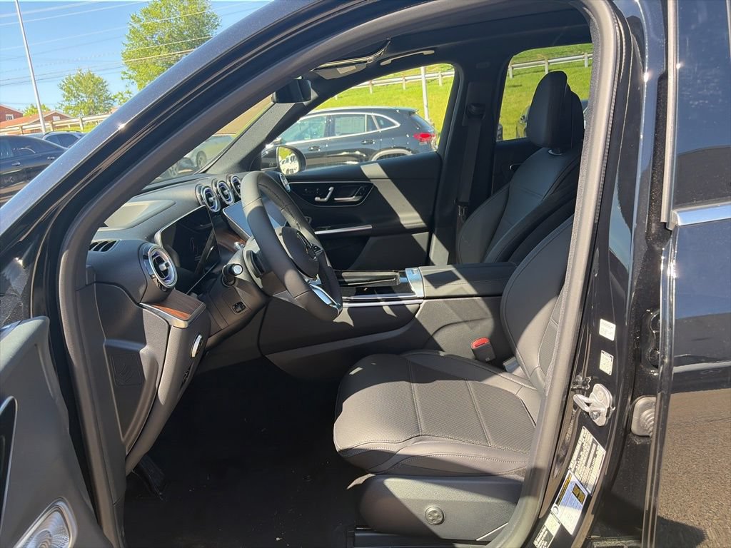 New 2026 Mercedes-Benz GLC 300 4MATIC image 9