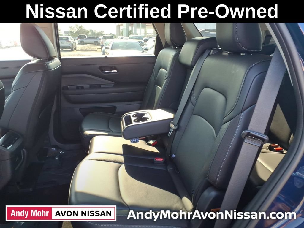 Certified 2025 Nissan Pathfinder SL FWD image 29