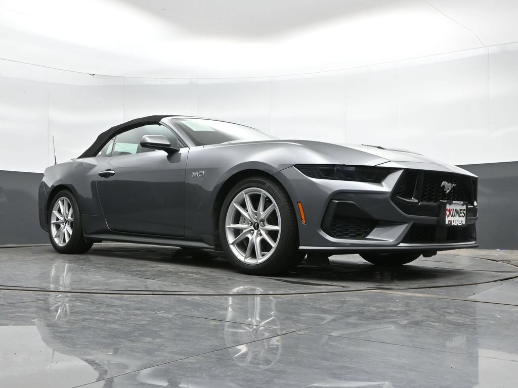 Used 2025 Ford Mustang GT Premium RWD image 44