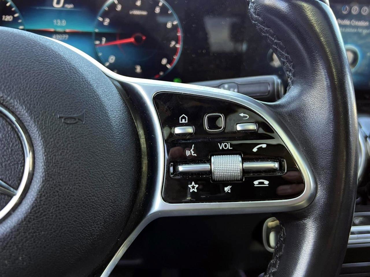 Used 2022 Mercedes-Benz GLA 250 4MATIC w/ Premium Package Lite image 22