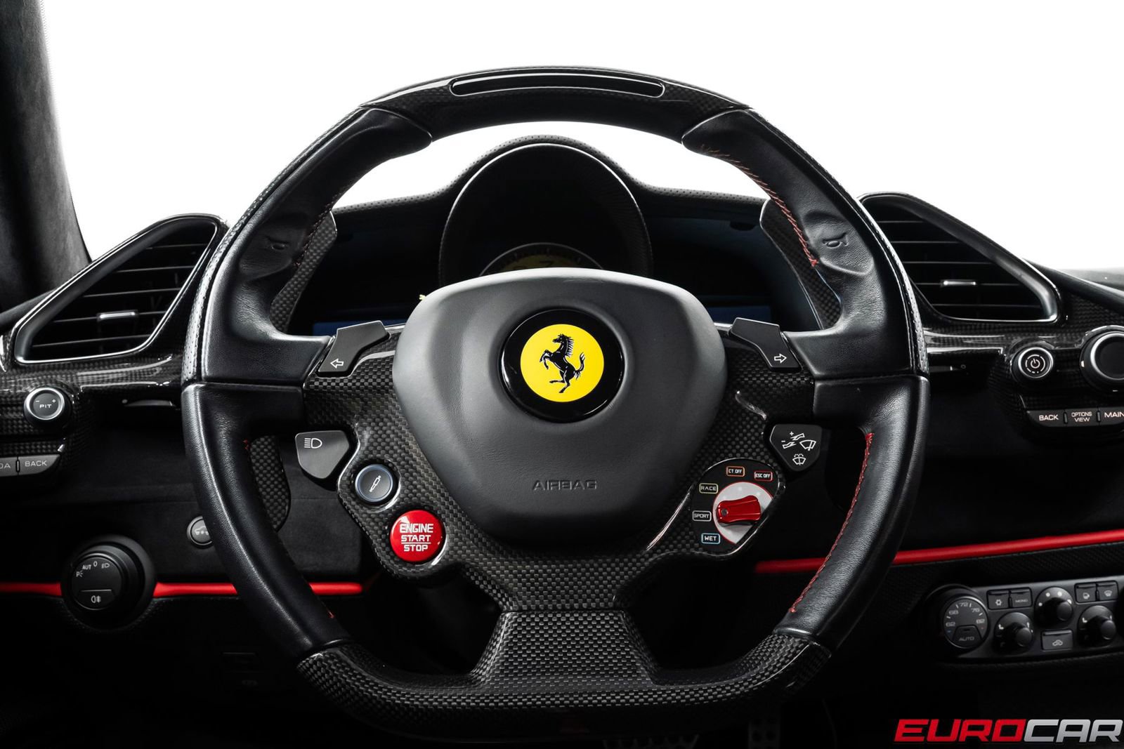 Used 2020 Ferrari 488 Pista *HUGE CARBON INTERIOR OPTIONS image 31