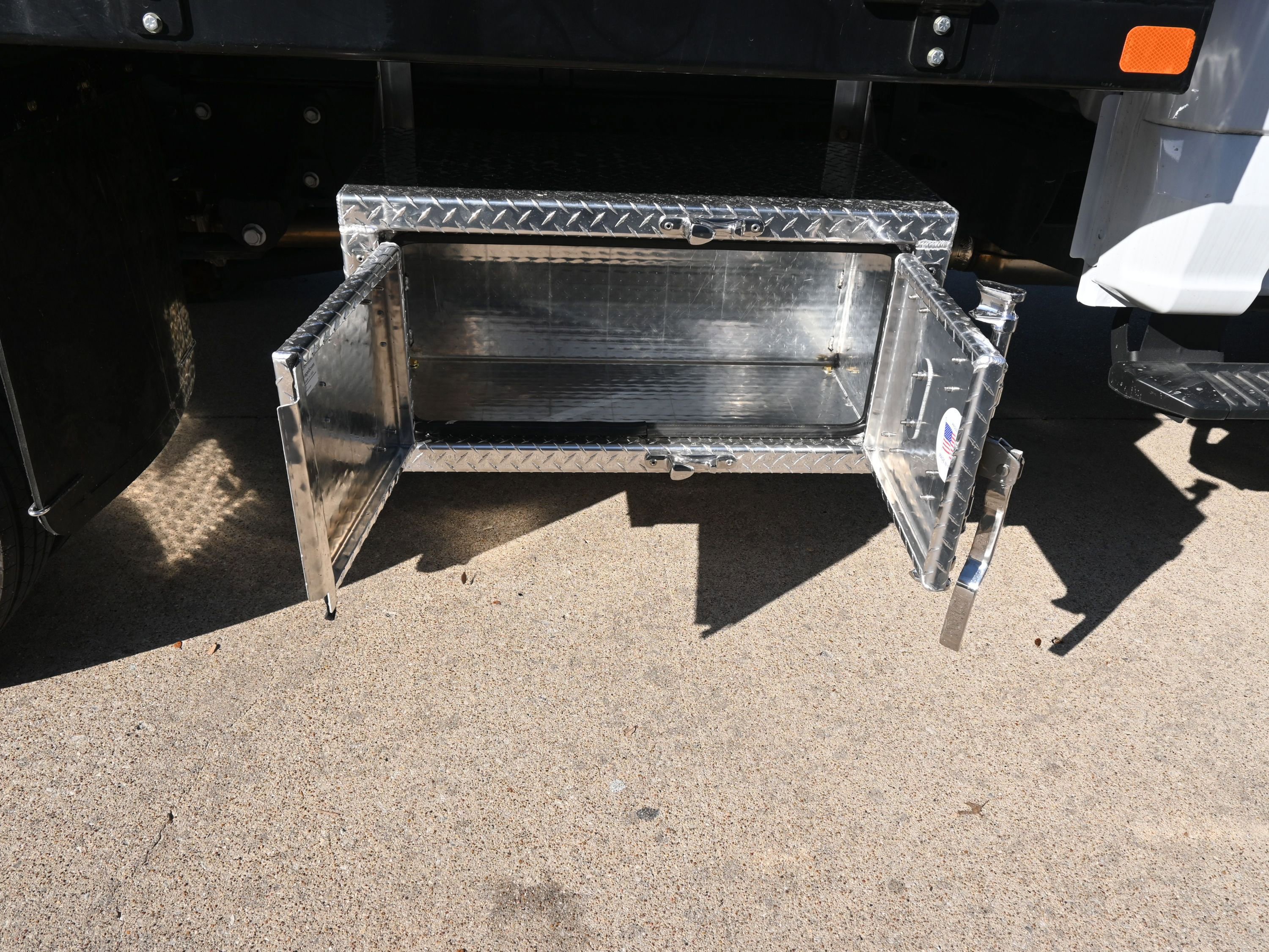 New 2024 Ford F600 4x4 Regular Cab Super Duty w/ XL Chrome Package image 38