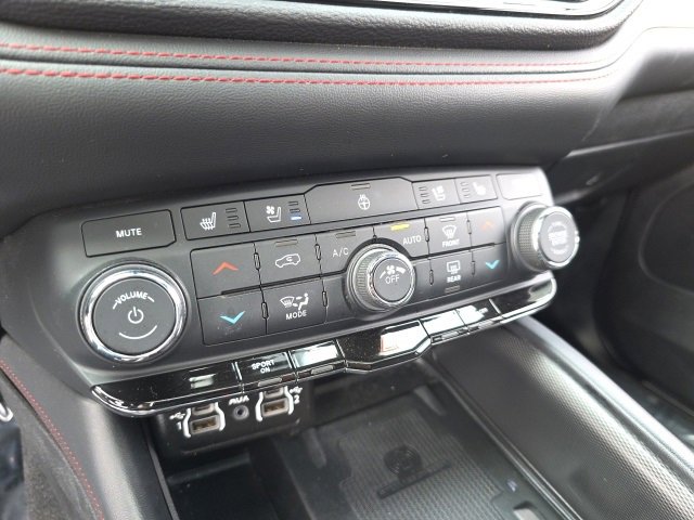 Used 2024 Dodge Durango R/T image 27