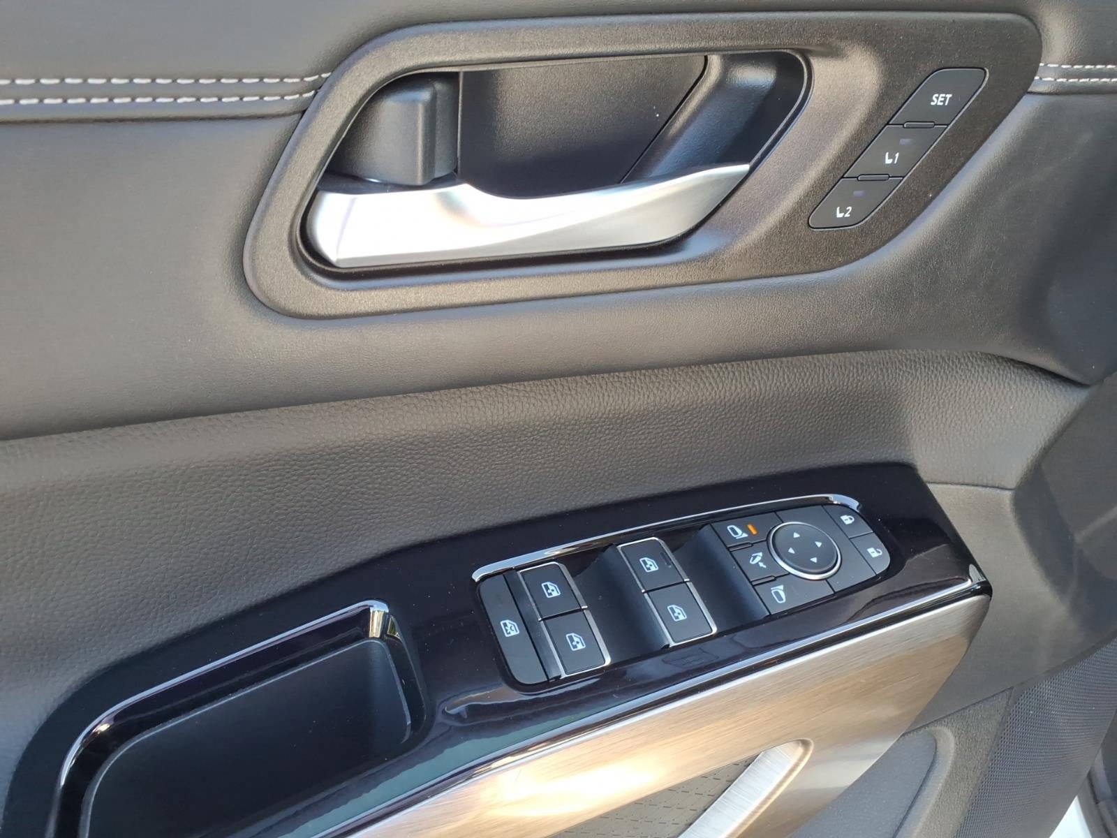 Used 2022 Nissan Pathfinder Platinum w/ Cargo Package AWD/4WD image 21