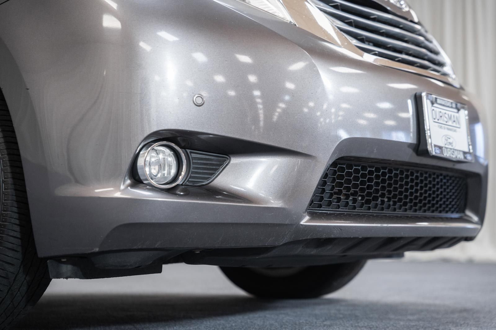 Used 2011 Toyota Sienna Limited w/ Premium Pkg image 18