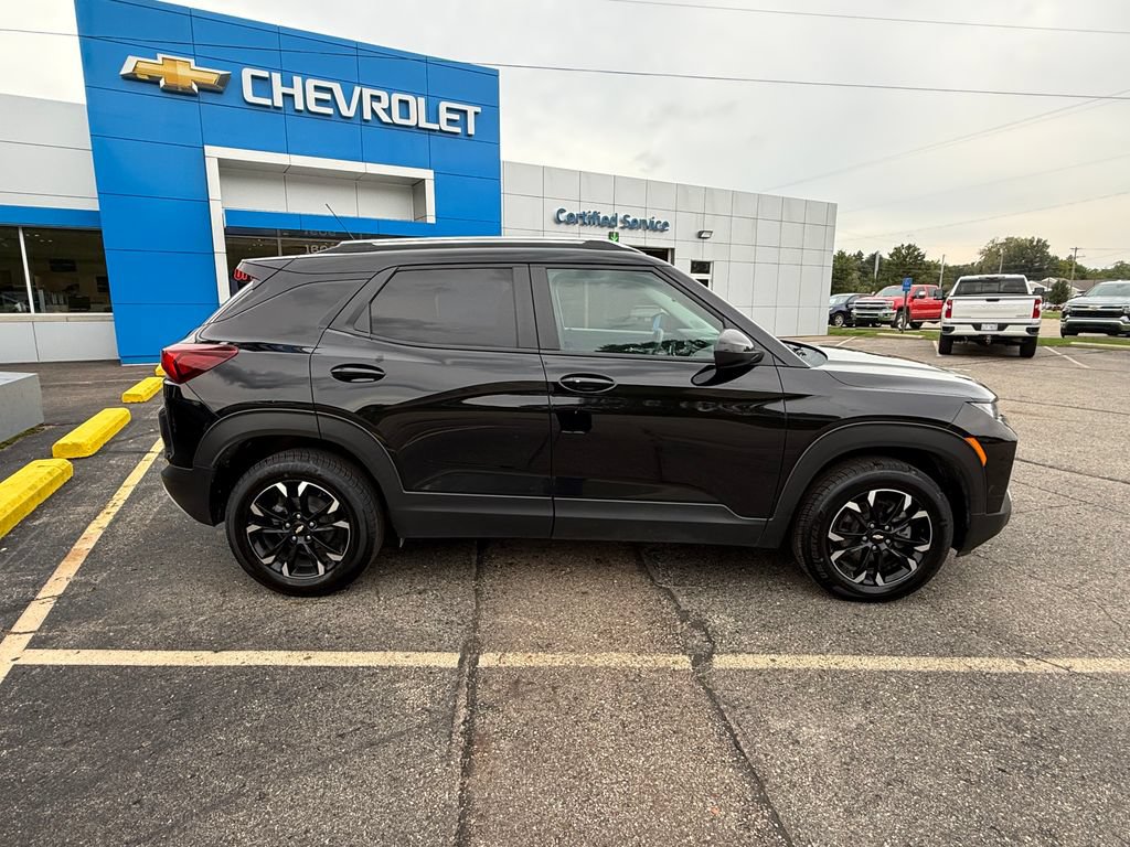 Certified 2023 Chevrolet TrailBlazer LT w/ Convenience Package AWD/4WD image 7
