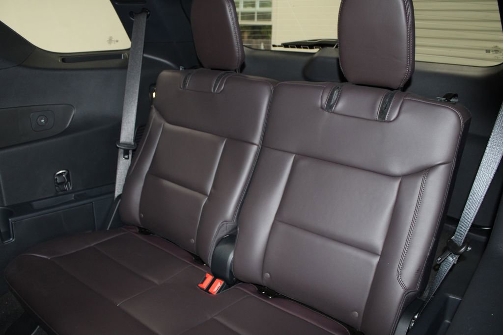 New 2026 Ford Explorer Platinum image 25