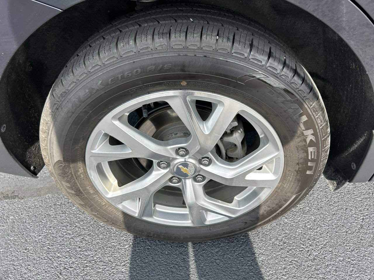 Used 2020 Chevrolet Equinox Premier AWD/4WD image 9