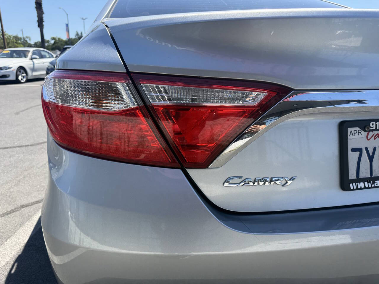 Used 2017 Toyota Camry XLE w/ Moonroof Package FWD image 27