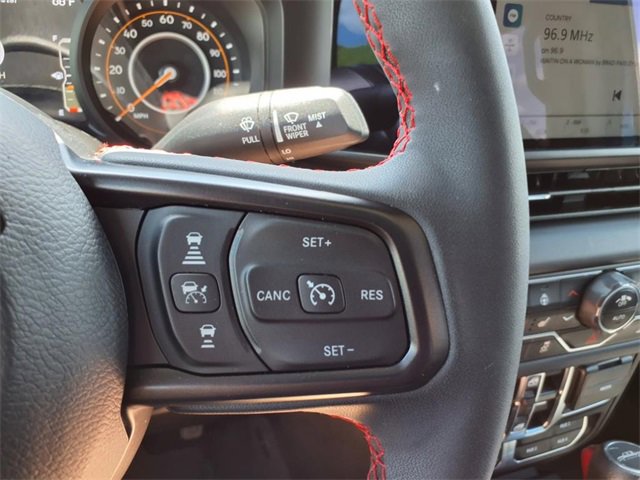 Used 2024 Jeep Gladiator Rubicon w/ Technology Group image 20