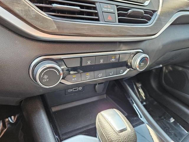Used 2024 Nissan Altima 2.5 SV FWD image 30